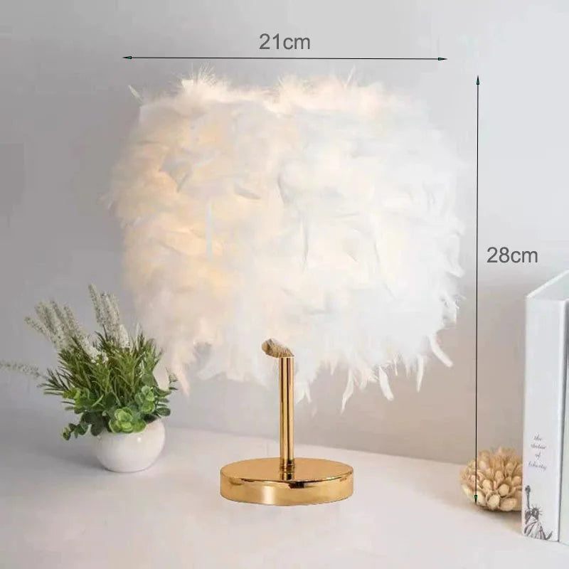 Romantic Feather Table Lamp